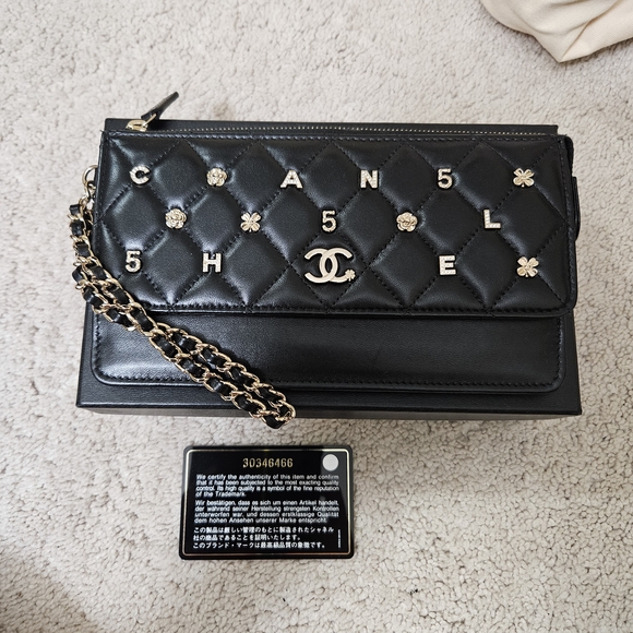 Chanel Black Quilted Clutch with Gold Chain - Picture 1 of 1